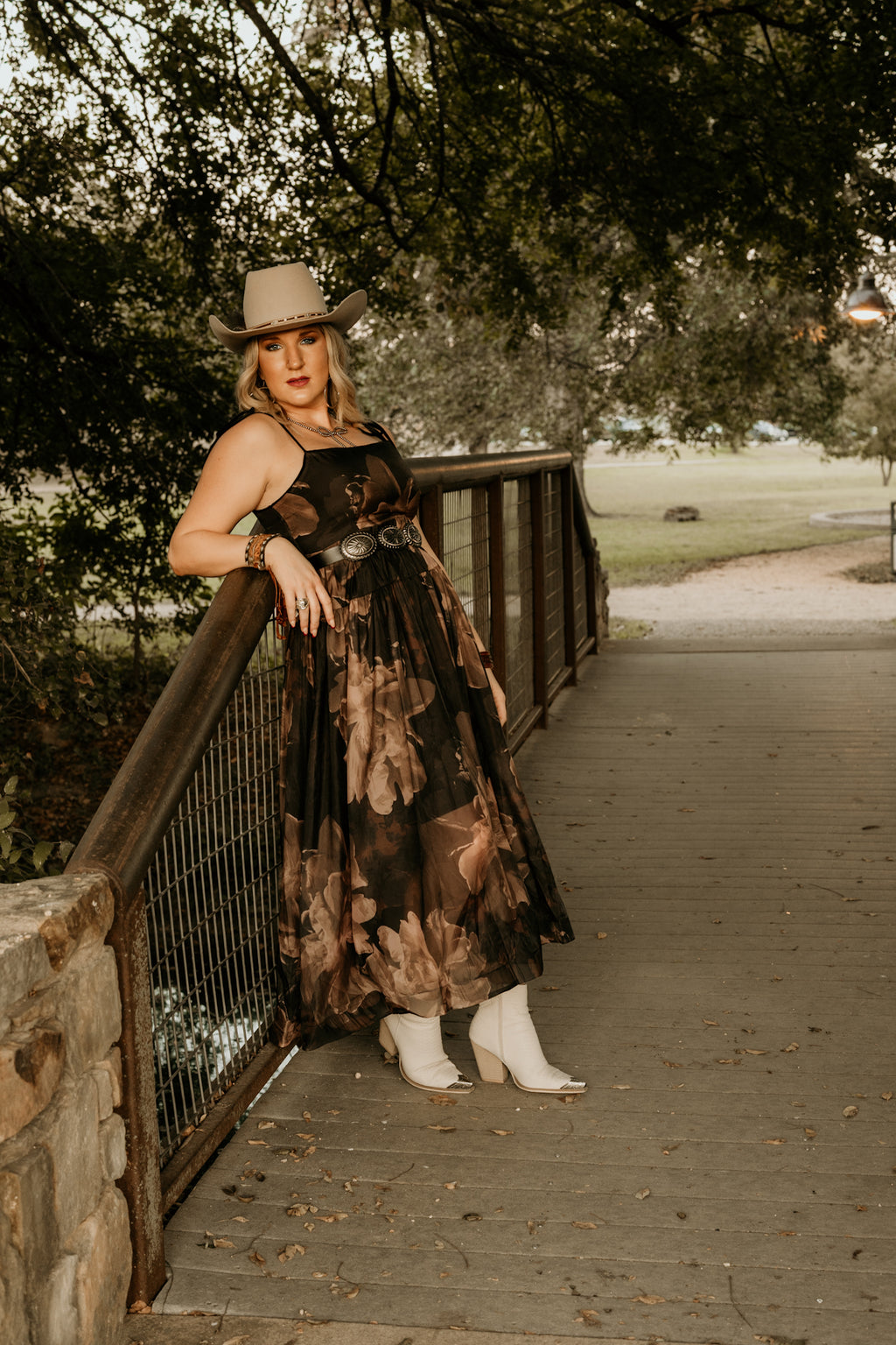 Midnight Roseveil Dres