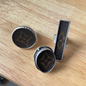 LV Logo Ring