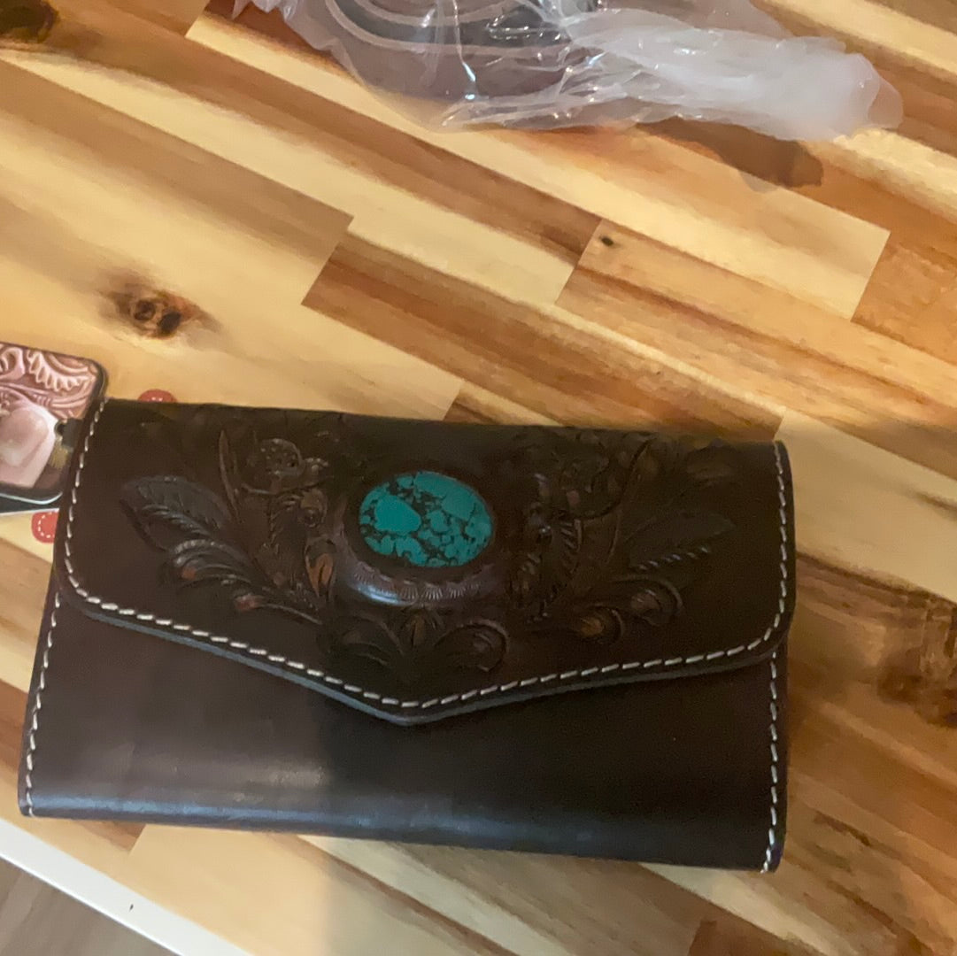 ADBGH105 turquoise center wallet