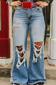 Kimberly Destroyed Jeans