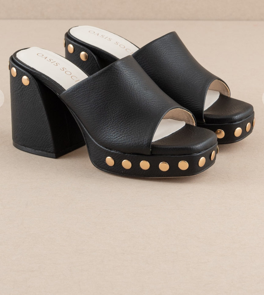Leona Platforms