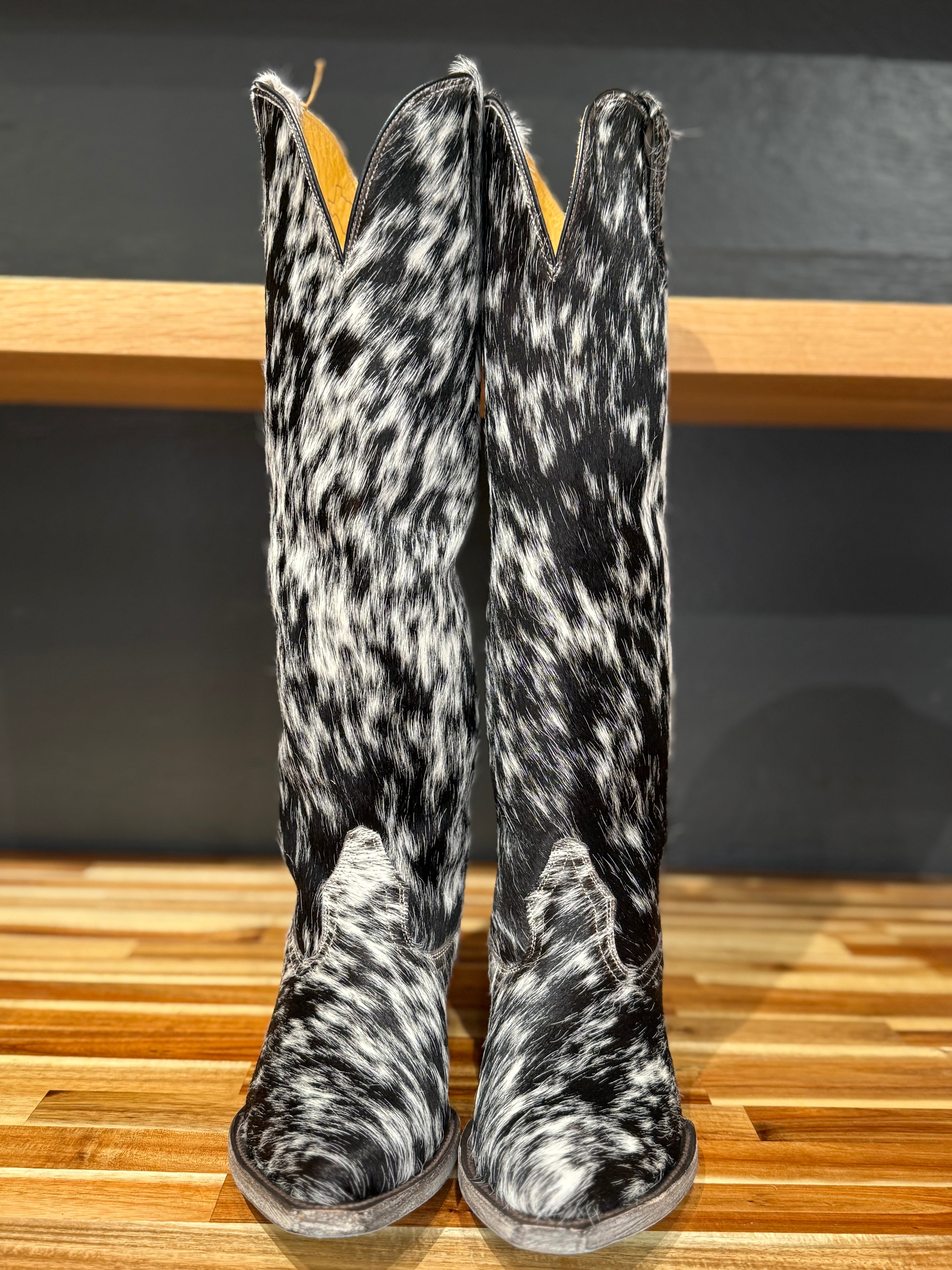 SS Azel Tall Cowhide Boot Size 9