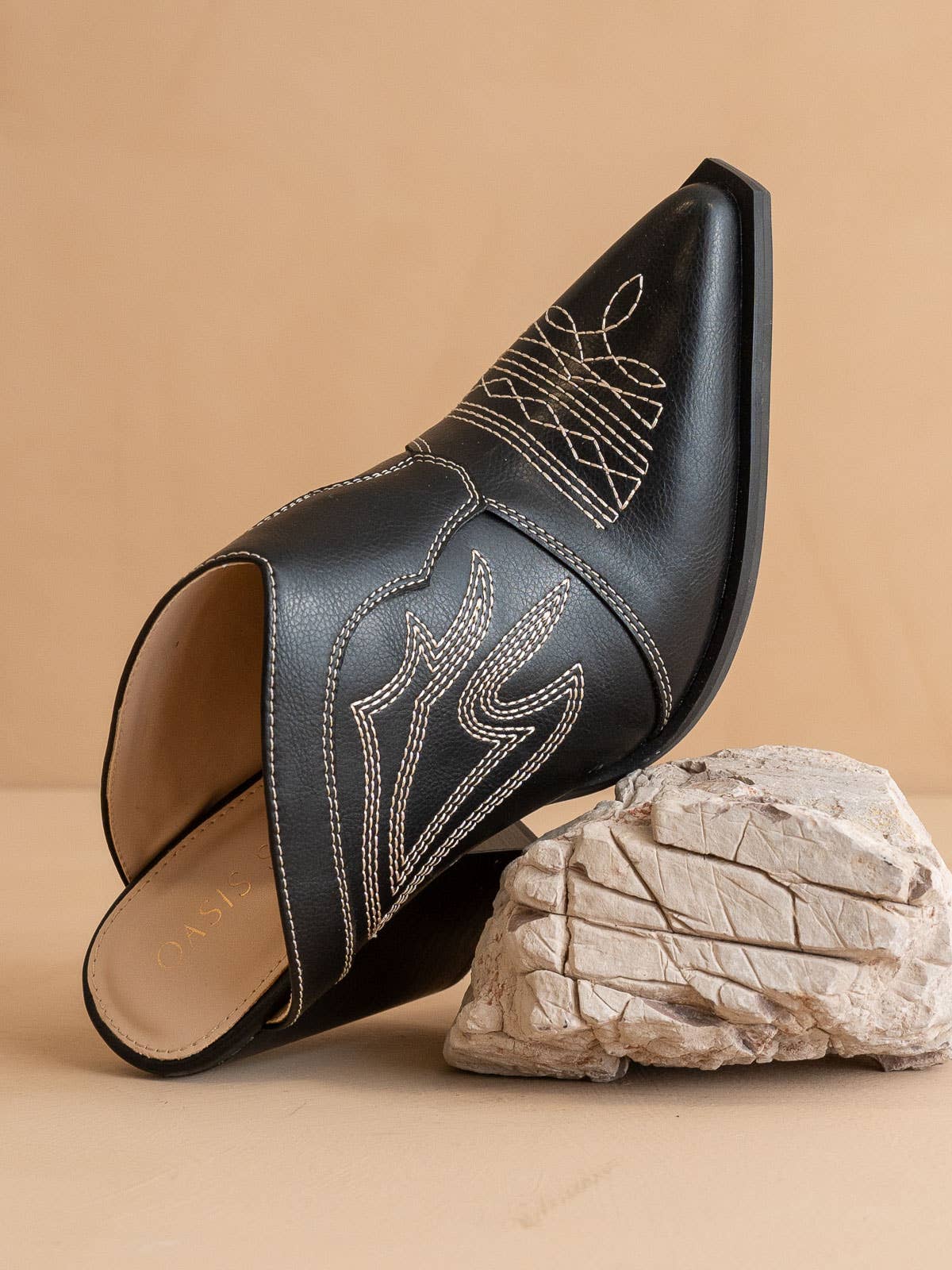 The Cynthia Black | Western Inspired Heeled Mule