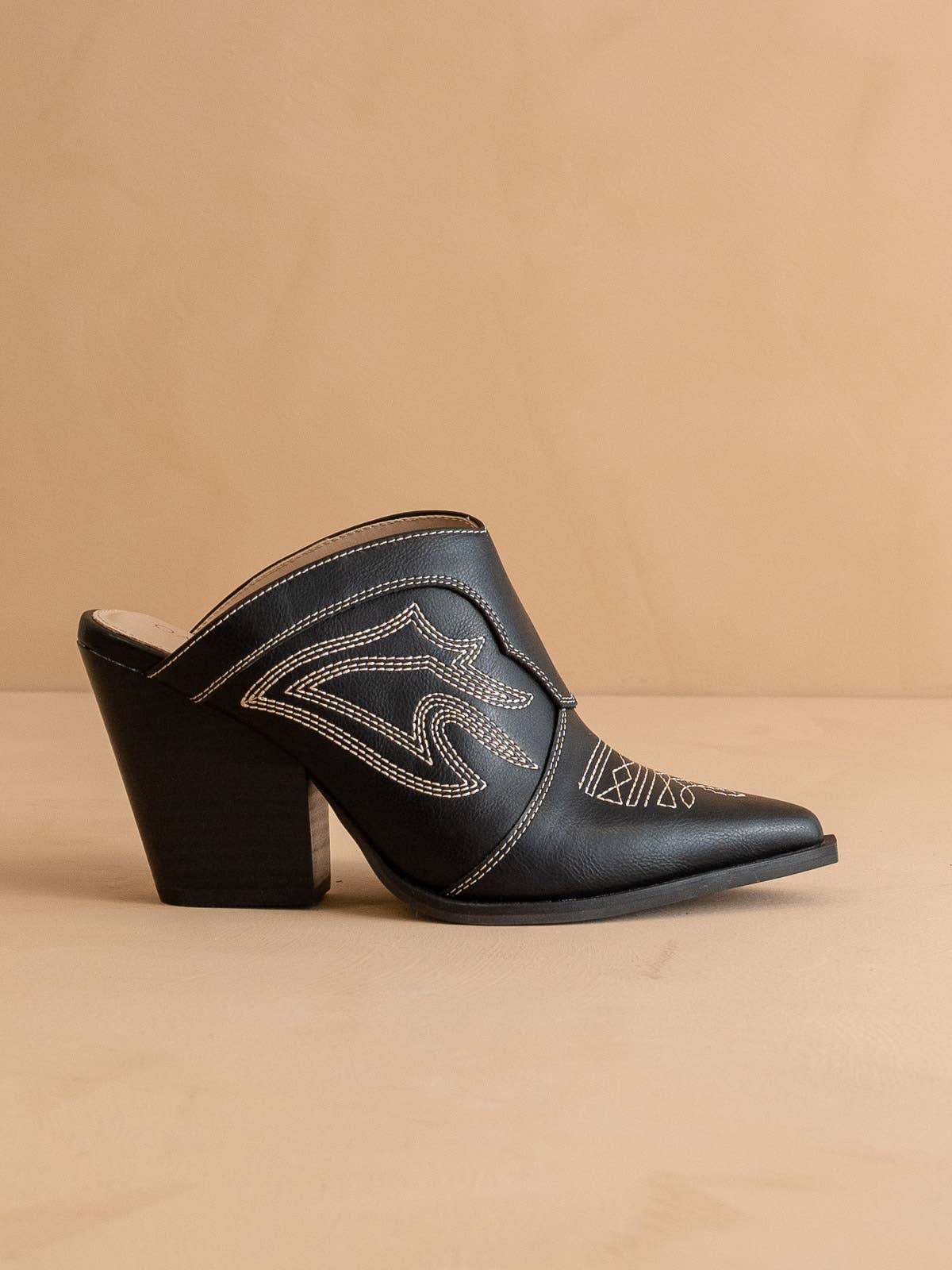 The Cynthia Black | Western Inspired Heeled Mule